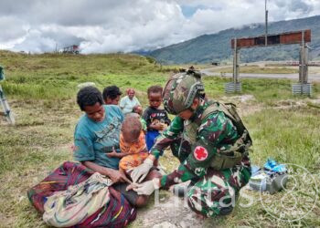 Pelayanan Kesehatan Bergerak, Cara Satgas TNI Membantu Warga Masyarakat