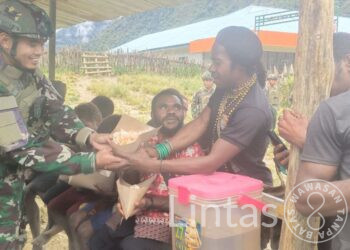 “‘Selalu di Hati, Selalu Dinanti’: Satgas TNI-Warga Papua Pegunungan Satukan Hati Di Momen Paskah