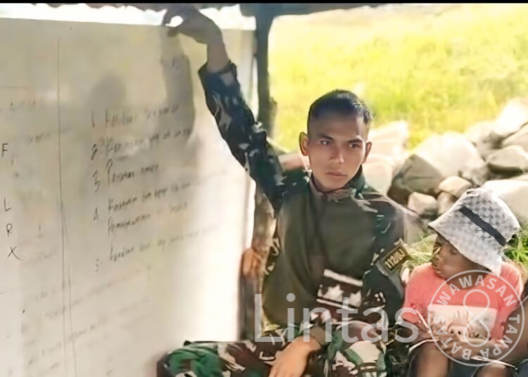 Satgas Yonif 112 Dharmajaya Beri Peluang Pendidikan bagi Anak-Anak Korban Kerusuhan di Kotabaru