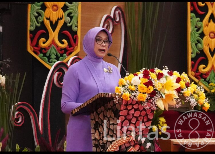 Kasad dan Ketum Persit KCK Hadiri Puncak HUT ke-61 Dharma Pertiwi