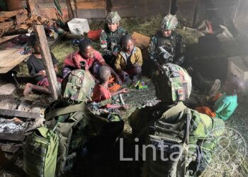 Honai yang Berbisik, TNI yang Mendengar: Kisah Satgas TNI Menyembuhkan Lelah Papua
