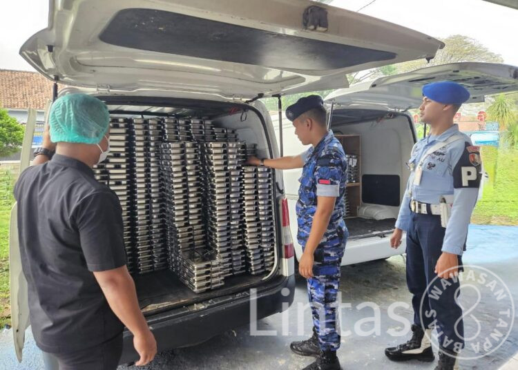 SPPG Lanud Husein Sastranegara Distribusikan 6.900 Lebih Paket Makanan Bergizi Setiap Hari