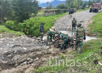 Prajurit di Tengah Alam: Karya Bakti Satgas TNI Bangun Harapan di Kimak Ilaga