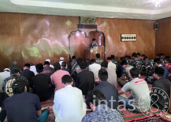 Kebersamaan TNI dan Warga, Warnai Hari Raya Idul Adha di Ujung Timur Nusantara
