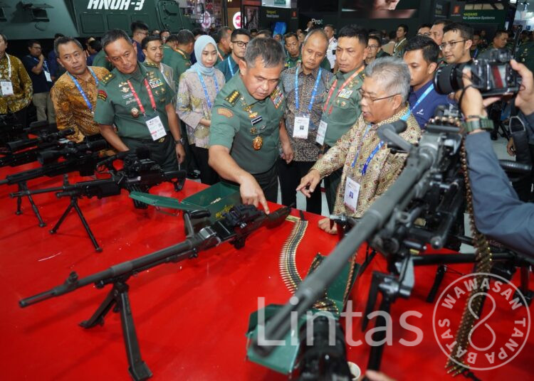 Hari Kedua Pameran Indo Defence 2025, Teknologi dan Kolaborasi Jadi Sorotan TNI AD