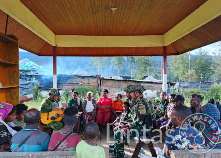 Doa dari Puncak: Ketika Senapan Tak Lagi Bergema, Tapi Doa yang Menggema di Pos Eromaga”