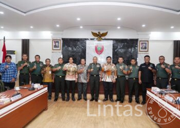 Pangdam XIV/Hsn Terima Paparan Kesiapan TMMD Ke-125 dan Strategi Pemenangan LKJ TA. 2025