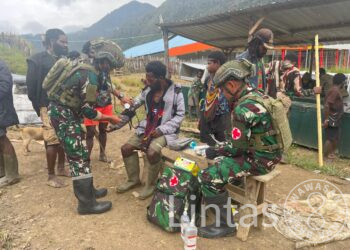 Pelopor Kesehatan di Papua : Satgas TNI Hadirkan Pelayanan di Tanah Terpencil Mayuberi