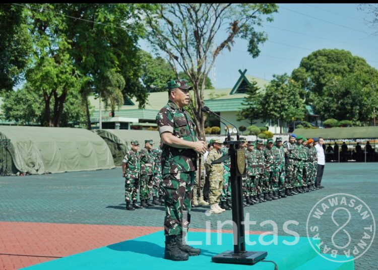 Pangkogabwilhan II Cek Langsung Kesiapan Batalyon Komposit PRCPB Kodam XIV/Hsn