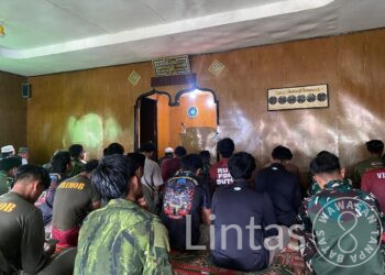 Jumat Damai di Ujung Negeri: Harmoni Ibadah Satgas TNI Yonif 700/WYC di Tanah Gigobak Papua