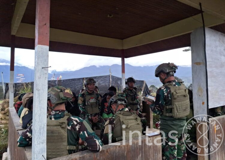 Satgas TNI Yonif 700 WYC di Tanah Papua: Ibadah Bersama Warga Eronggobak Hadirkan Damai dan Harapan