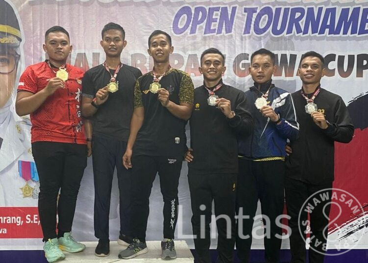 Atlet Karate Kodam XIV/Hsn Sabet 10 Medali di Kejuaraan Karate Open Tournament Piala Bupati Gowa 2025