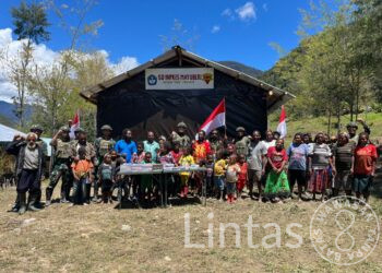 Satgas Yonif 700/WYC Persembahkan Sekolah Baru, Kado HUT RI ke-80 untuk Warga Mayuberi Papua