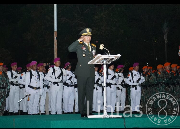 Pangdam XIV/Hsn Pimpin Apel Kehormatan dan Renungan Suci Peringatan HUT Ke-80 Kemerdekaan RI