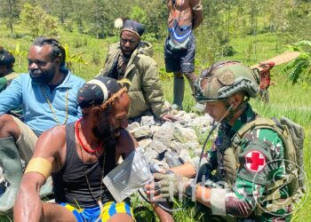 Satgas Yonif 700/Wyc di Mayuberi: Sentuhan Kehidupan di Ujung Negeri, Bukti Kasih Tanpa Batas