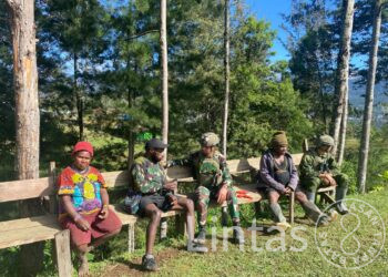 Satgas Yonif 700/WYC Pos Gome Gelar Anjangsana, Kepala Distrik Tegaskan Gome Jadi Pusat Pemerintahan dan Ekonomi