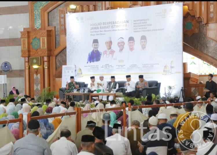 Pangdam III/Slw Hadiri Tablig Akbar di Pusdai Jawa Barat