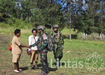 Satgas Yonif 700/Wyc di Pos Gome: Sentuhan Kasih di Lembah Gome, Kolaborasi untuk Senyum Warga Papua