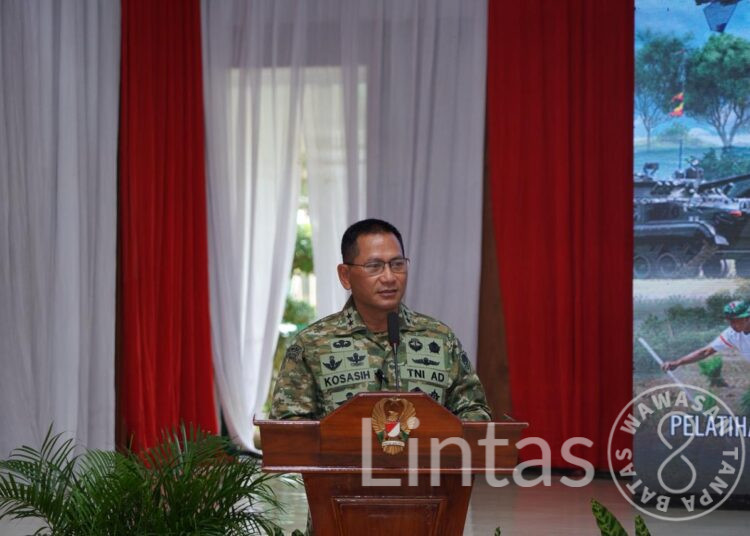 Bakti Sosial Manunggal TNI dan Rakyat di Gelar di Yonif 312/KH