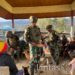 Satgas Yonif 700/WYC Gelar “Minggu Kasih” Bersama Warga Eronggobak, Wujud Kedamaian dan Kebersamaan di Tanah Puncak