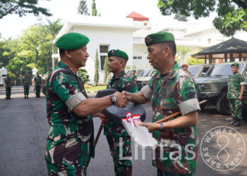 Perkuat Mobilitas Satuan Jajaran, Pangdam III/Slw Serahkan Kendaraan Taktis Maung