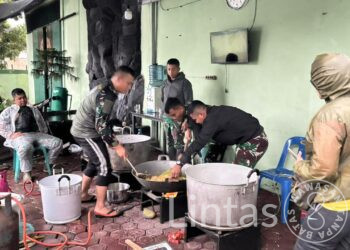 Penuhi Kebutuhan Pangan Korban Banjir Aceh Utara-Lhokseumawe, TNI AD Dirikan Dapur Lapangan