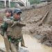 Prajurit TNI AD Gerak Cepat Bantu Evakuasi Korban Banjir dan Longsor di Padang Panjang