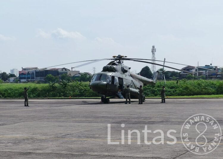TNI AD Kerahkan Dua Helikopter Dukung Penanggulangan Bencana di Pulau Sumatera