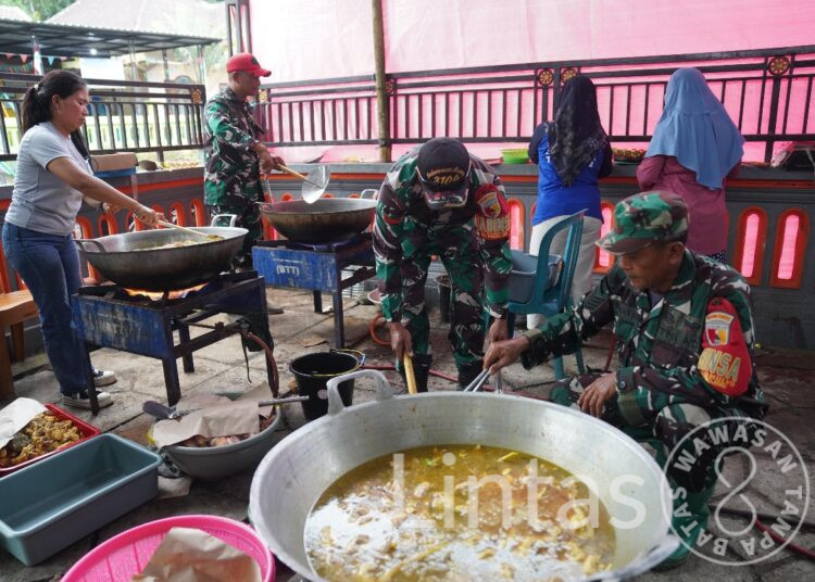 Pastikan Warga Tertangani dengan Baik, TNI AD Lanjutkan Penanganan Bencana Semeru
