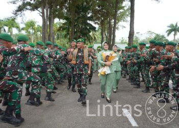 Pangdam XIV/Hasanuddin Bangkitkan Semangat Prajurit Yonif 725/Woroagi