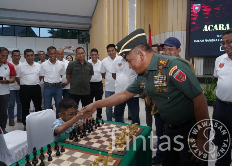 Pangdam XIV/Hasanuddin Buka Turnamen Catur, Tingkatkan Kebersamaan Prajurit dan Rakyat
