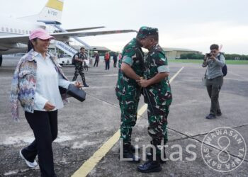 Kasad Transit di Maros, Pangdam XIV/Hasanuddin Sambut Hangat Kedatangan Kasad