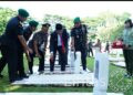 Tabur Bunga Penuh Makna Peringati Hari Juang TNI AD Ke-80 Tahun 2025, Pangdam XIV/Hsn Pimpin Ziarah Rombongan di TMP Maros