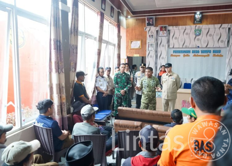 Hadapi Medan Ekstrem, Pangdam XIV/Hasanuddin Ajak Warga Tompobulu Perkuat Operasi SAR