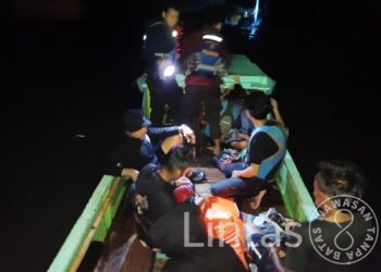 Respons Cepat Babinsa Selamatkan 12 Korban Laka Laut di Perairan Kepulauan Selayar