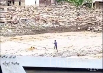 Respons Cepat Prajurit TNI AD Selamatkan Warga Terseret Arus Sungai di Ketol