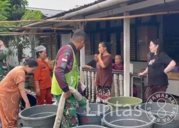 Pascabencana Banjir, Paldam XX/TIB Suplai Air Bersih untuk Warga Korong Gadang