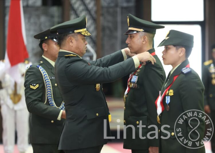 Kasad Lantik 20 Perwira Khusus TNI AD Berprestasi di Bidang Olahraga