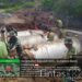 Gotong Royong Pulihkan Akses Warga, Personel Kodam XX/Tuanku Imam Bonjol Bangun Jembatan di Tanjung Sawah