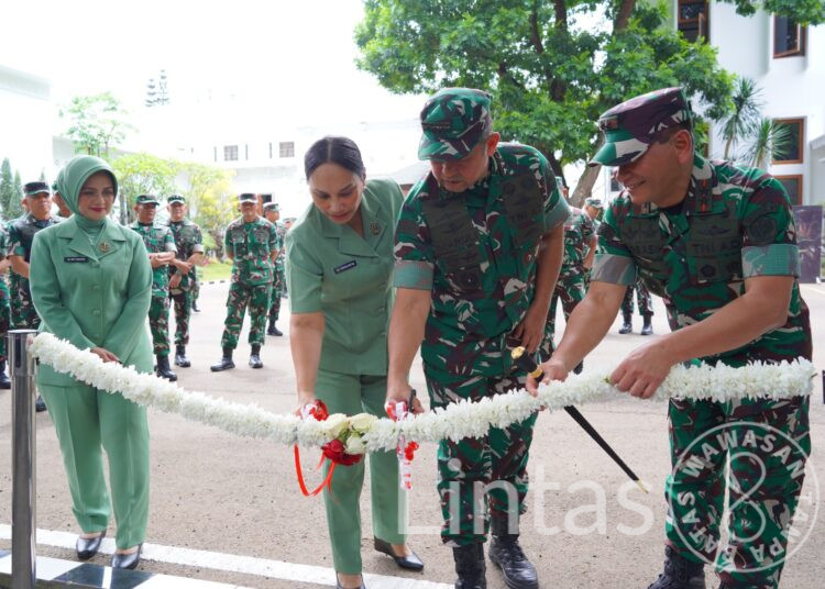Kasad Resmikan Taman Merdeka serta Beri Pengarahan kepada Prajurit dan PNS Kodam III/Slw