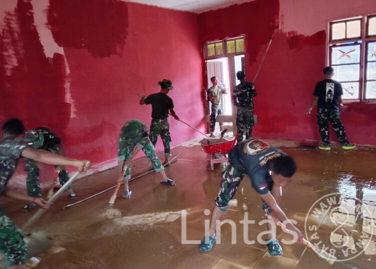 Enam Ruangan Gedung Sekolah SMPN 26 Takengon Proses Rehab Oleh Satgas Gulben Kodam IM