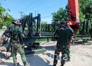 TNI AD Kebut Pembangunan Jembatan Bailey di Medang Deras, Progres Capai 88 Persen