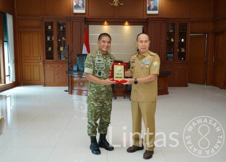 Pangdam XIV/Hasanuddin Sambangi Gubernur Sultra, Perkuat Kolaborasi untuk Keamanan dan Pembangunan Daerah