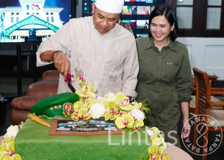 Penuh Hangat dan Kebersamaan, Keluarga Besar Kodiklatad Rayakan Ultah ke-55 Letjen TNI Mohamad Hasan