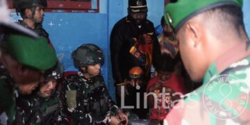 Tim Patroli Gabungan Koops TNI Papua Evakuasi 21 Pengungsi di Aifat Timur Jauh Maybrat