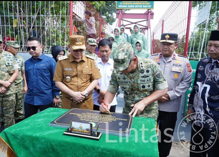 Pangdam III/Siliwangi Resmikan Jembatan Perintis Garuda III di Kota Cirebon