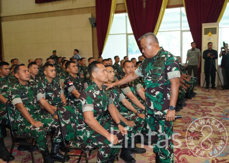 Tekankan Kepemimpinan Humanis, Wakasad: Komandan Harus Dekat dengan Prajurit