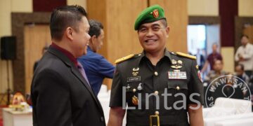 Dukung Kemajuan SDM Bangsa, Kasdam XIV/Hasanuddin Hadiri Promosi Doktor Ilmu Politik