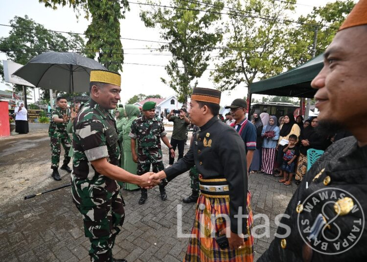 Tinjau Koperasi Merah Putih Kelurahan Apala, Pangdam XIV/Hsn Perkuat Sinergi Wujudkan 1.800 Titik untuk Kesejahteraan Rakyat