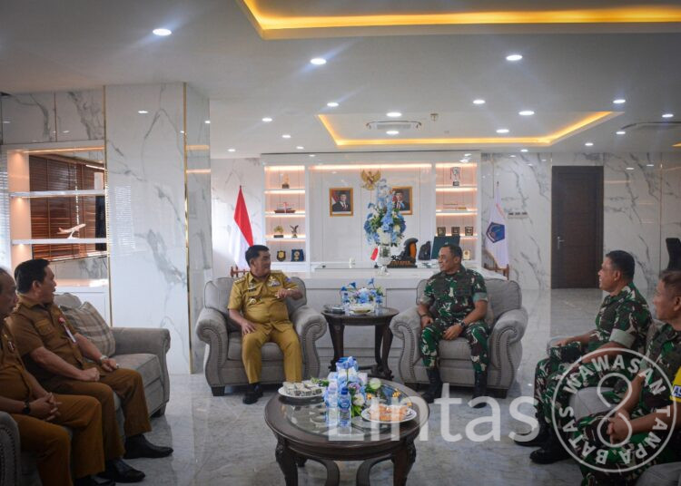 Perkuat Sinergi TNI dan Pemda, Dankodiklatad Audiensi dengan Gubernur Sulawesi Utara